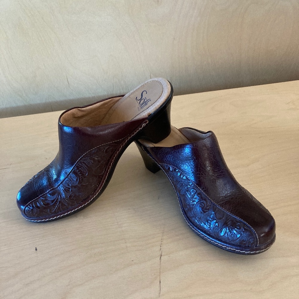 Sofft Burgundy Leather Block Heel Slip-On Mules Womens